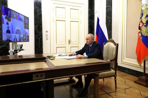 Vlagyimir Putyin: mielőbb véget kell vetni az ukrajnai 