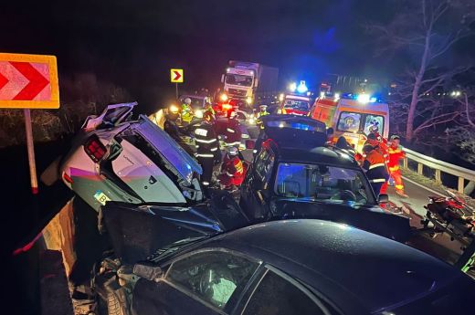 Egy 63 éves, szabálytalanul előző férfi okozta a Szeben megyei tragédiát
