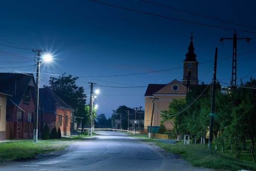 Mezőterem. Modernizálják a közvilágítást, ledes égőkre cserélik ki a mostaniakat mindenhol