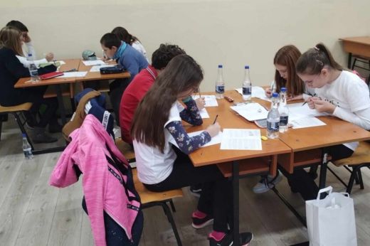 Egy szatmári csapat jutott tovább a Bolyai Matematika Csapatverseny budapesti szóbeli döntőjére. Mutatjuk melyik!