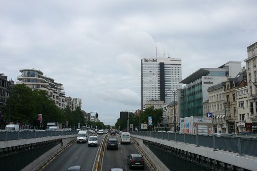 Lövöldözés tört ki Brüsszel belvárosában, négyen megsebesültek