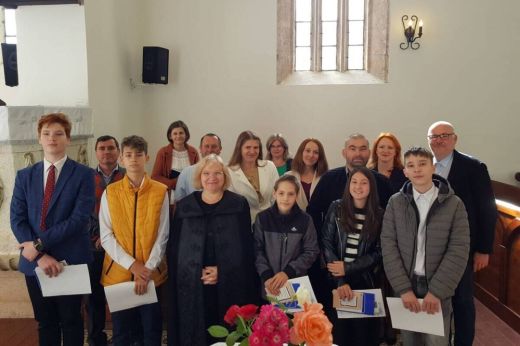 Kiskonfirmáció Sárközújlakon