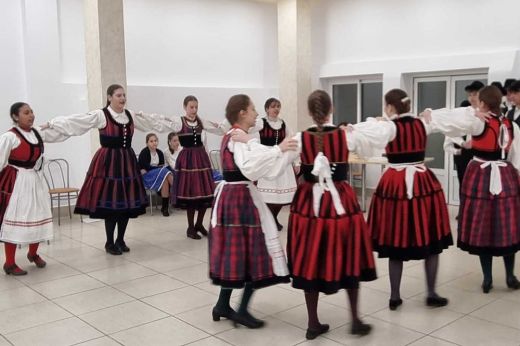 Kedvelt versek, irodalmi részletek, Kölcsey Himnusza is elhangzott Tasnádon a magyar kultúra napja rendezvényen