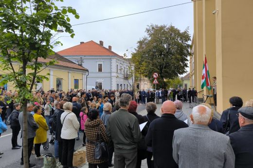 Életüket áldozták a szabadságért és hazánk jövőjéért. Az aradi tizenhármakra és Gonzeczky Jánosra emlékeztek Szatmárnémetiben
