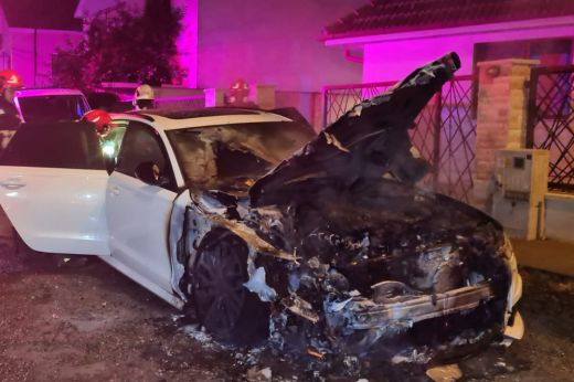 Szándékosan gyújtottak fel egy autót Szatmárnémetiben