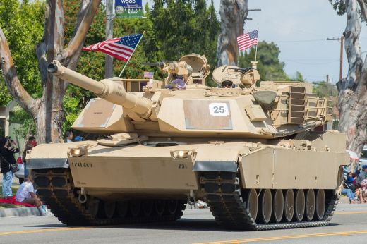 A román védelmi minisztérium amerikai Abrams harckocsik beszerzését tervezi