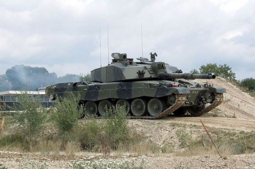 Kreml: A brit tankok égni fognak