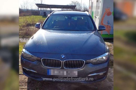 Lopott BMW bukkant fel a petei határátkelőnél