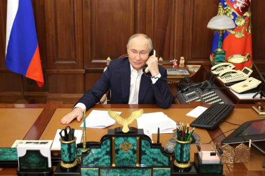 A rendezésről és a kétoldalú viszonyról tárgyalt telefonon az orosz elnök és a pápa