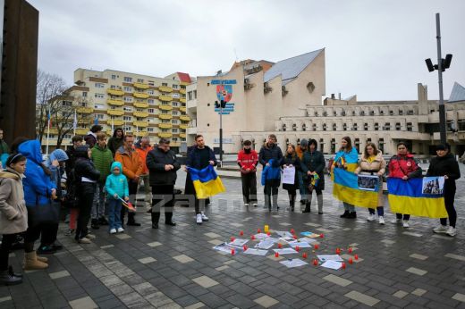 A két éve tartó háború ukrán áldozataira emlékeztek Szatmárnémetiben - KÉPEK/VIDEÓ