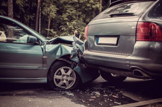 Parkoló autónak hajtott egy ittas sofőr Szatmárnémetiben