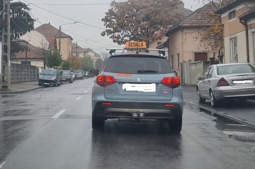 Kihirdette a törvénymódosítást az államfő: az országban bárhol letehető a KRESZ-vizsga