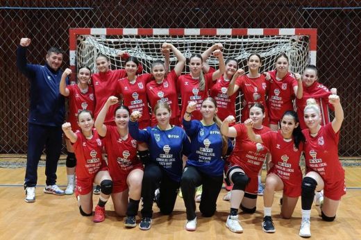 Egy győzelem és egy vereség a női kézilabdacsapatoktól