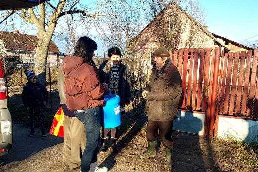 Segítsünk továbbadni a karácsonyi hangulatot! Indul a „Kék Vödör“ akció