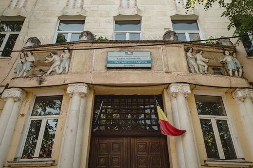 Iskolák miatt folyik a politikai adok-kapok