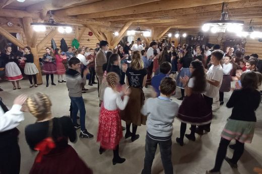 Tanévzáró vándortáncházba vár a Röpike Egyesület