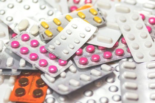 Kihirdetett törvény: a lejárt szavatosságú gyógyszereket a kórházak gyűjtik be