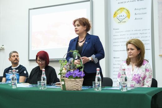 Kolozsvári szakemberek tartottak előadást a vizek műanyagszennyezésének témájában