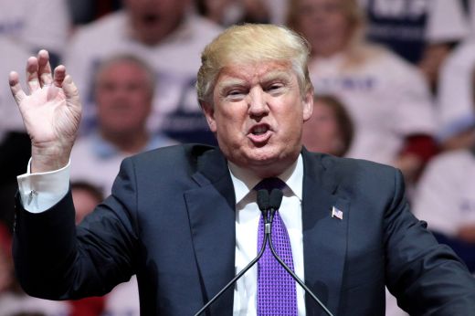 Donald Trumpot vád alá helyezték, de ártatlannak vallotta magát