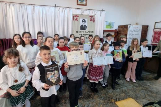 Zajos lesz a vidék a sok szavalótól - XI. alkalommal kerül megrendezésre a Petőfi Sándor Regionális Szavalóverseny
