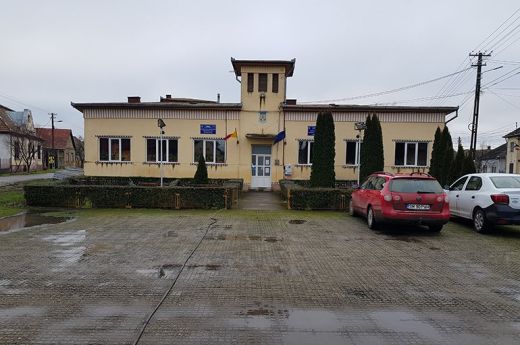 Mezőterem. A kért összeg egyharmadát kapták meg. Csak a járdákat tudják leaszfaltozni