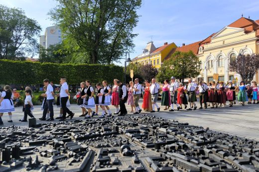 Tánccal és zenével köszönték meg az idei termést Szatmárnémetiben - KÉPGALÉRIA