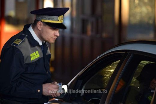 Hamis jogosítvánnyal próbálta meg elhagyni Romániát