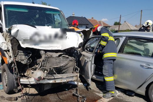 Két kiskorú is megsérült a Gombáspusztán történt balesetben