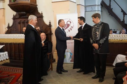 Dr. Király Lajos esperes kapta az idei Milotai Nyilas István-díjat