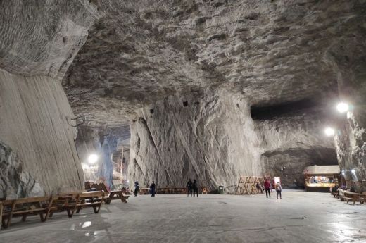 Vízszivárgás miatt meghatározatlan időre bezárták a parajdi sóbányát