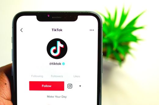 Ismét elérhető a TikTok az Egyesült Államokban, a cég köszönetet mondott Donald Trumpnak