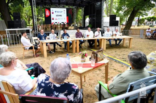 Az energiaárakról és az aktuális beruházásokról is szó esett a Kossuth-kerti fórumon