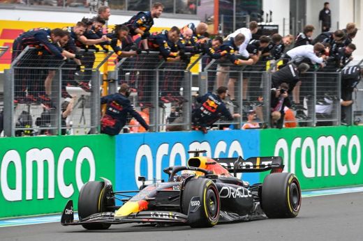 Azeri Nagydíj - Max Verstappen rajt-cél győzelmet aratott