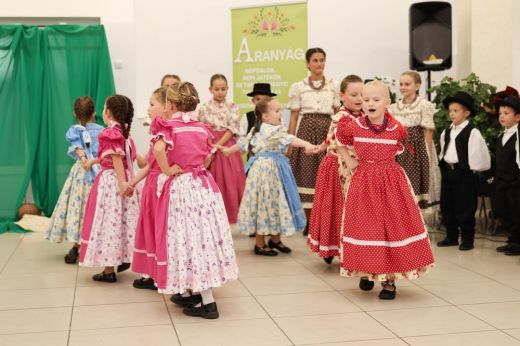 Sikeresen lezajlott az „Aranyág“ - Népdalok, népi játékok és táncok megyei találkozója - Képgaléria