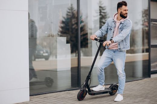 Az Európai Közlekedésbiztonsági Tanács egységes szabályokat javasol az elektromos rollerekre