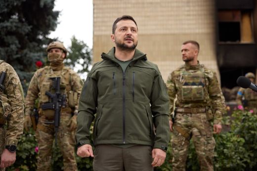 Zelenszkij korábbi sajtótitkárának memoárjából készül tévésorozat