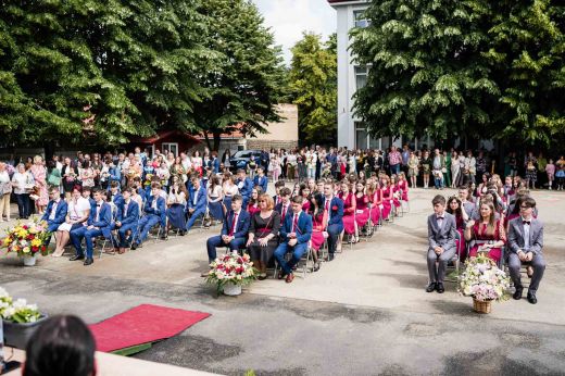 „Ti már végérvényesen rákóczisok vagytok és lesztek” – elballagtak a Rákóczi Ferenc Általános Iskola nyolcadikosai - Képgaléria