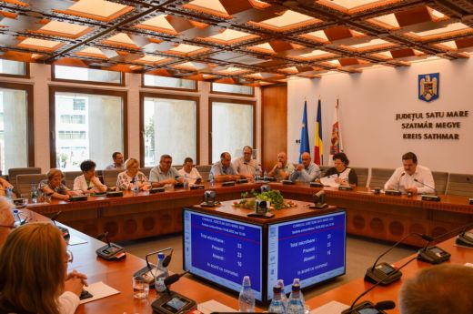 Megvan, kik veszik át a Szatmár Megyei Tanács két távozó alelnökének helyét