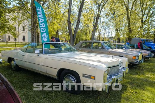 Őszi Retróparádé Szatmárnémetiben. Oldtimer autókiállításra várnak szombaton