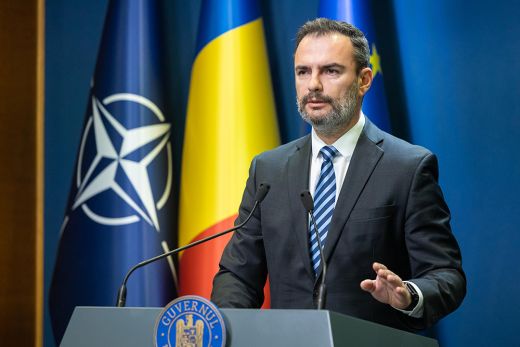 Cărbunaru: a kormány emelni akar és emelni is fog a tanárok fizetésén; július 15-éig elkészül az új bértörvény tervezete