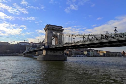 Sokkolták a román vloggert a Budapesten látottak. Így értékelte a magyar fővárost Bukaresthez viszonyítva
