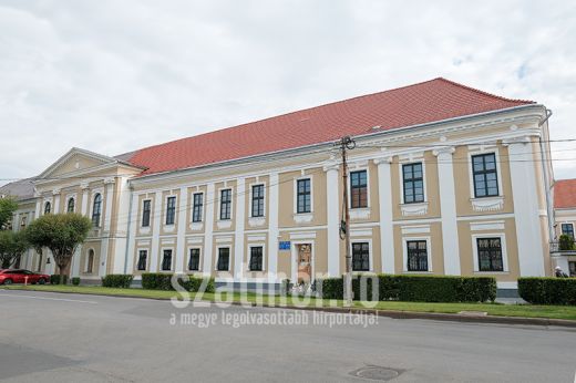 Kittytől búcsúzik a Hám János Római Katolikus Teológiai Líceum közössége
