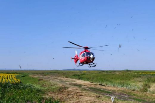 Kizuhant az autóból a fiatal sofőr. Mentőhelikopterrel szállították kórházba - KÉPEK