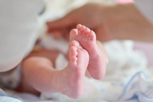 Vádat emeltek a Polizu nőgyógyászati klinika orvosa ellen, aki hagyott volna meghalni egy koraszülöttet