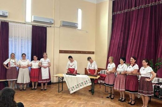 Magyar Kultúra Napját ünnepelték Lázáriban - Képgaléria