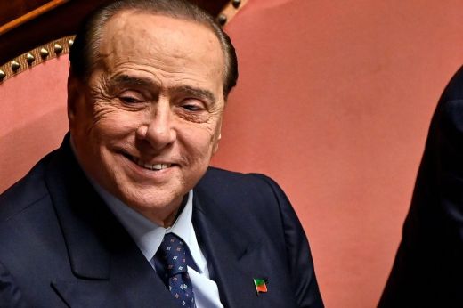 Az EPP törölte nápolyi konferenciáját Silvio Berlusconi kijelentései miatt