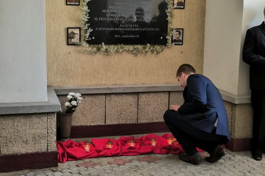Az 1944-es bombázások áldozataira emlékeztek Szatmárnémetiben
