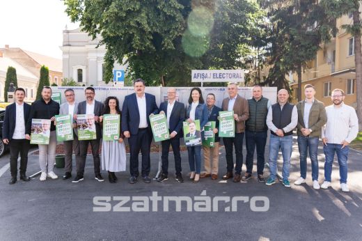Az RMDSZ csapata elhelyezte az első választási plakátokat Szatmárnémetiben