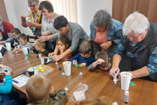 Gyerekek és idősek együtt ünnepeltek Sárközújlakon