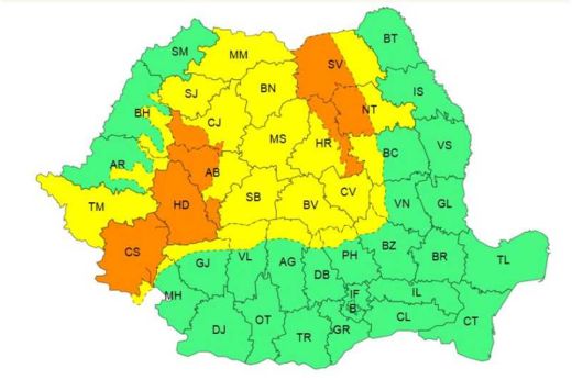 Erdélyi megyéket is érintő másodfokú viharriasztást adtak ki vasárnapra a meteorológusok